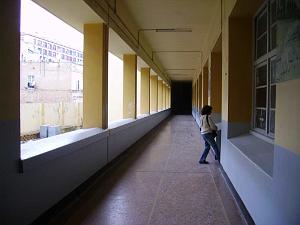 ORAN le couloir du premier etage de l ecole berthelot